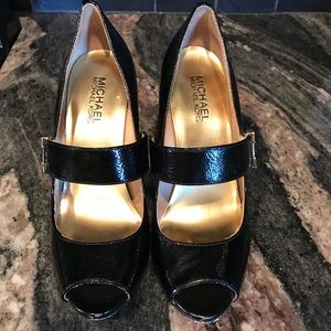 Michael Kors black patent leather leather 6.5